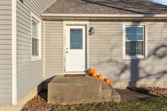 24764 Bradner Road, Genoa, OH 43430