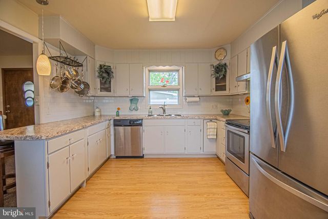 274 WYANDOTTE RD, Fairless Hills, PA 19030