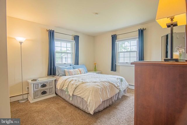 274 WYANDOTTE RD, Fairless Hills, PA 19030