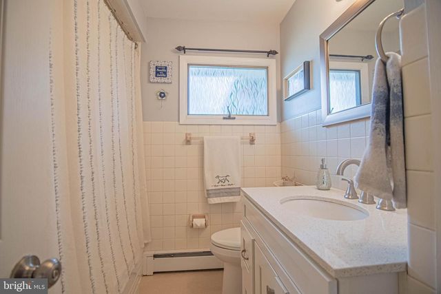 274 WYANDOTTE RD, Fairless Hills, PA 19030