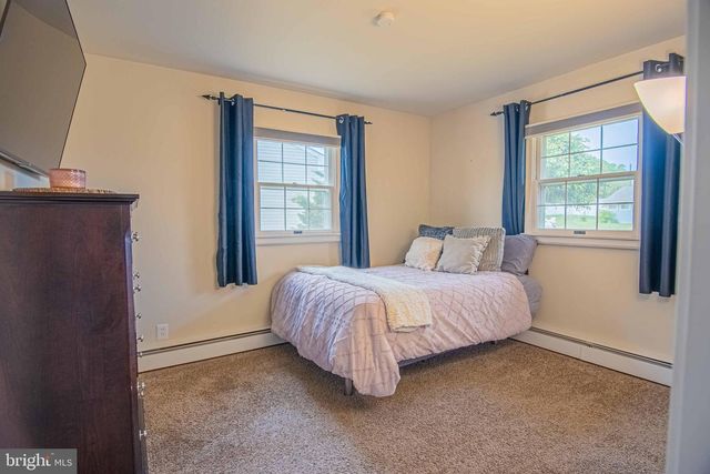 274 WYANDOTTE RD, Fairless Hills, PA 19030