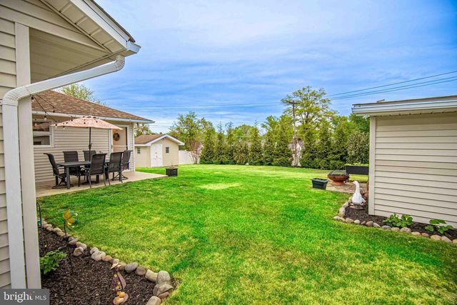 274 WYANDOTTE RD, Fairless Hills, PA 19030
