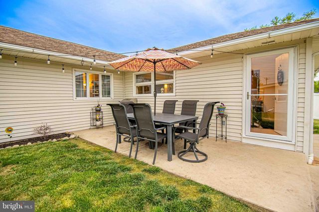 274 WYANDOTTE RD, Fairless Hills, PA 19030