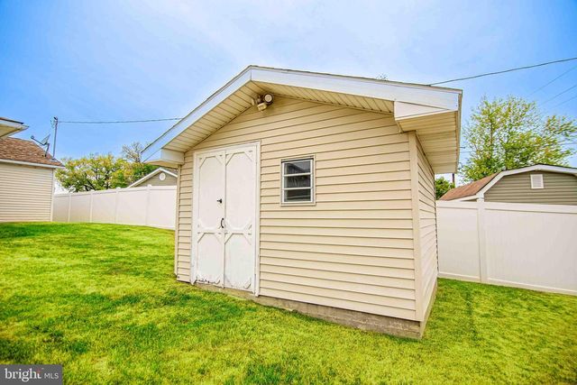274 WYANDOTTE RD, Fairless Hills, PA 19030