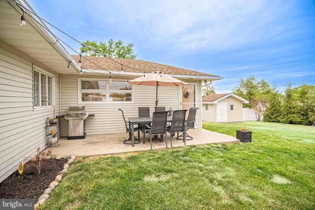 274 WYANDOTTE RD, Fairless Hills, PA 19030