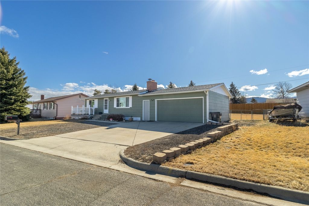 419 Russell Lane, Helena, MT 59602 photo 3