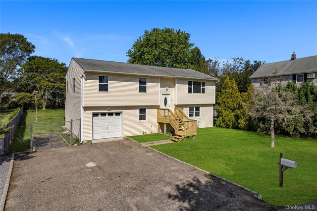25 Marshall Street, Patchogue, NY 11772