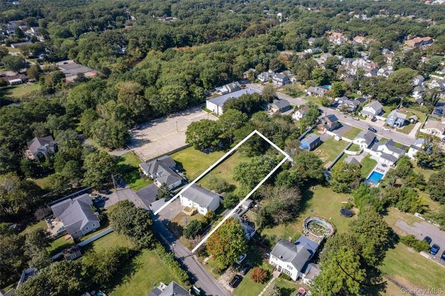 25 Marshall Street, Patchogue, NY 11772
