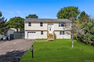 25 Marshall Street, Patchogue, NY 11772