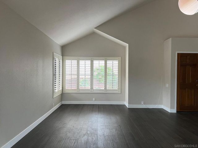 672 CHATEAU PLACE, Escondido, CA 92029