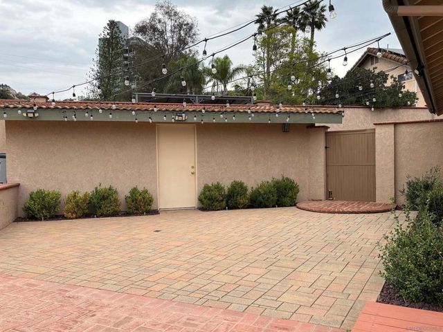 672 CHATEAU PLACE, Escondido, CA 92029