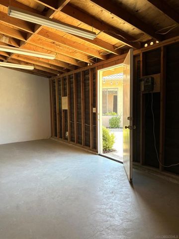 672 CHATEAU PLACE, Escondido, CA 92029