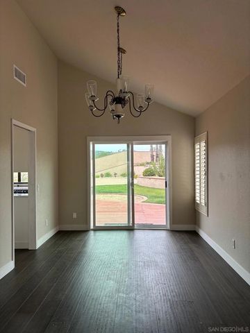 672 CHATEAU PLACE, Escondido, CA 92029