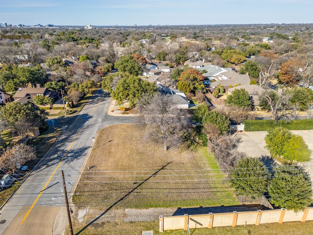 6302 Clubhouse Circle, Dallas, TX 75240