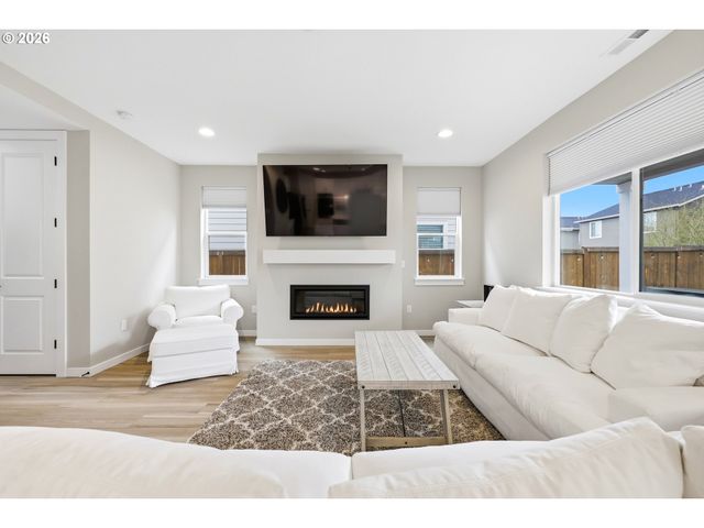 27621 Sw ALDER Ln, Wilsonville, OR 97070