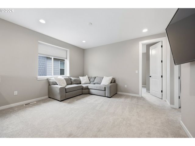 27621 Sw ALDER Ln, Wilsonville, OR 97070