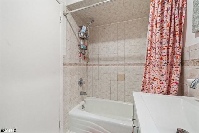 1161 67Th St, North Bergen Twp., NJ 07047