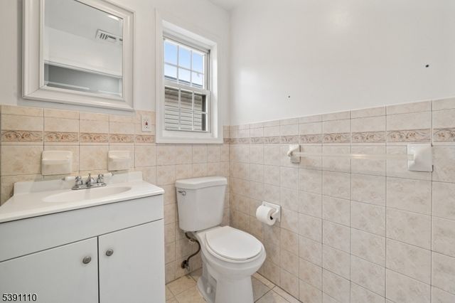 1161 67Th St, North Bergen Twp., NJ 07047