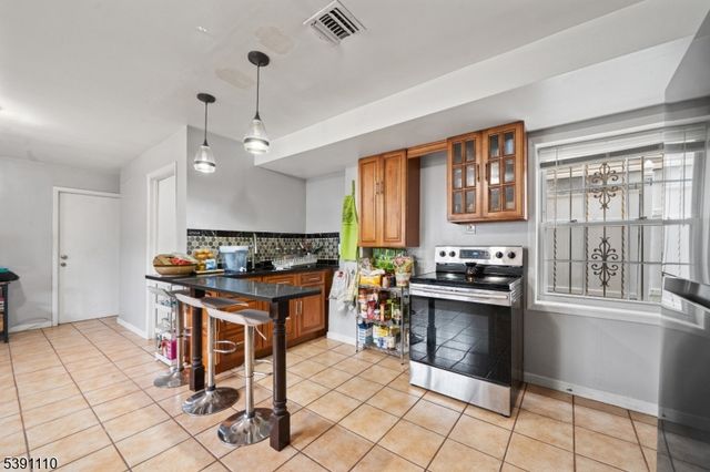 1161 67Th St, North Bergen Twp., NJ 07047