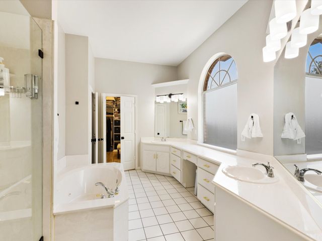 6207 Millwood Court, Arlington, TX 76016