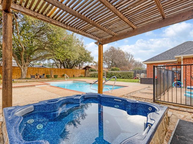 6207 Millwood Court, Arlington, TX 76016