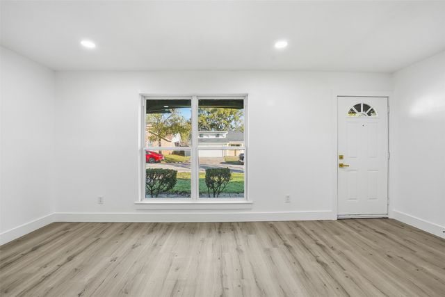 3848 Oak Haven Drive, Forest Hill, TX 76119