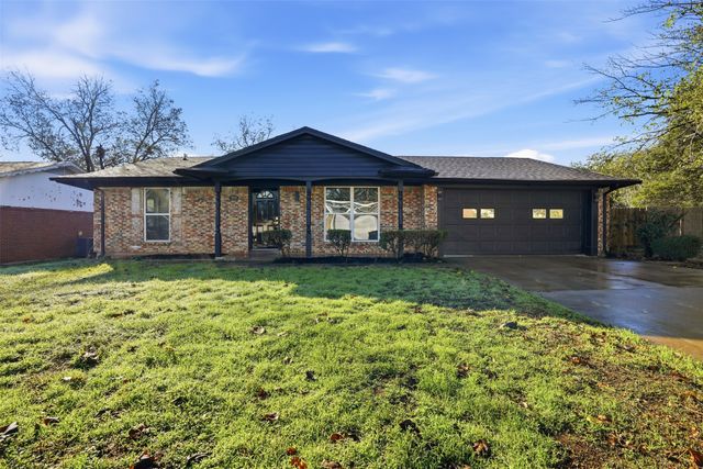 3848 Oak Haven Drive, Forest Hill, TX 76119