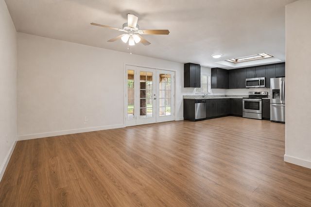 1025 Kingston Drive, Lewisville, TX 75067