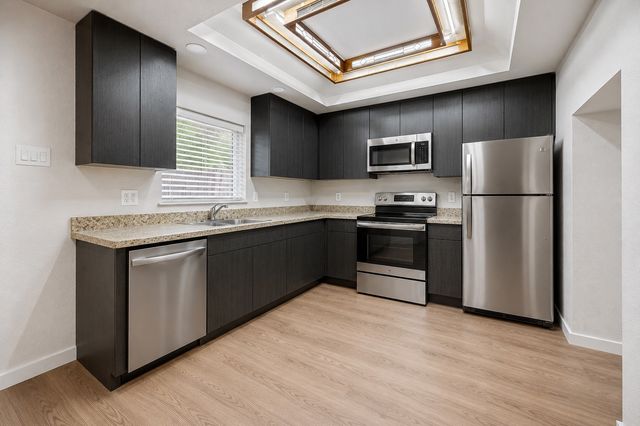 1025 Kingston Drive, Lewisville, TX 75067