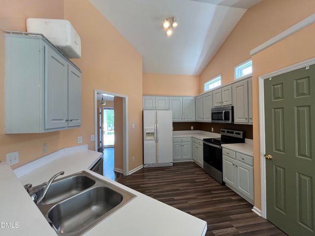 232 Walnut Creek Drive, Clayton, NC 27520