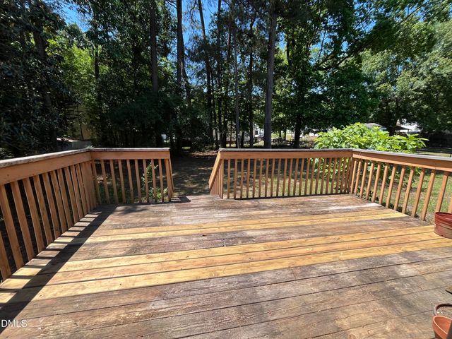 232 Walnut Creek Drive, Clayton, NC 27520