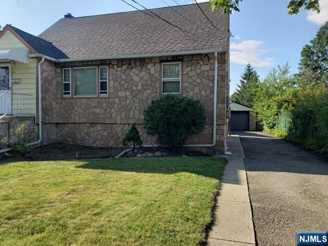 85 Linden Avenue, Elmwood Park, NJ 07407