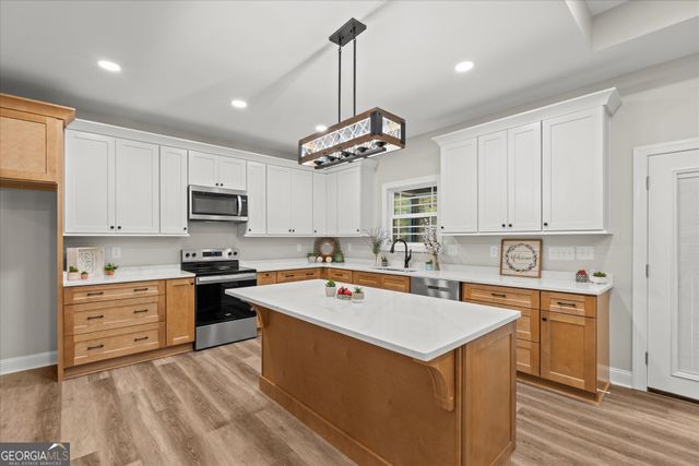 496 Mary Drive, Roanoke, AL 36274