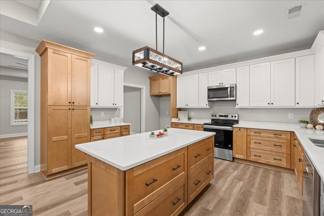 496 Mary Drive, Roanoke, AL 36274