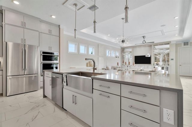 10757 TORCHWOOD SEA WAY, San Antonio, FL 33576