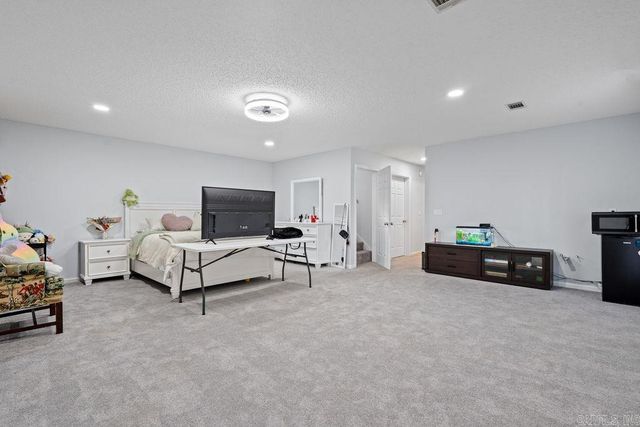 4 Narcisco Cir, Hot Springs Village, AR 71909