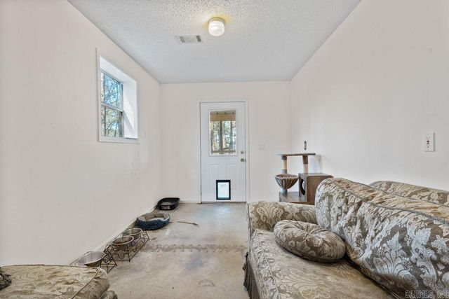 4 Narcisco Cir, Hot Springs Village, AR 71909