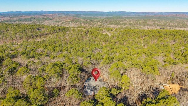 4 Narcisco Cir, Hot Springs Village, AR 71909