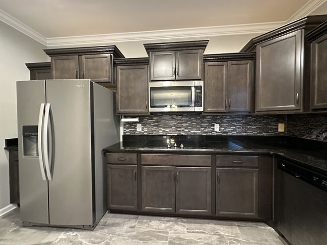 605 Tacoma Dr, Clarksville, TN 37043