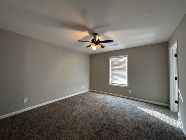 605 Tacoma Dr, Clarksville, TN 37043