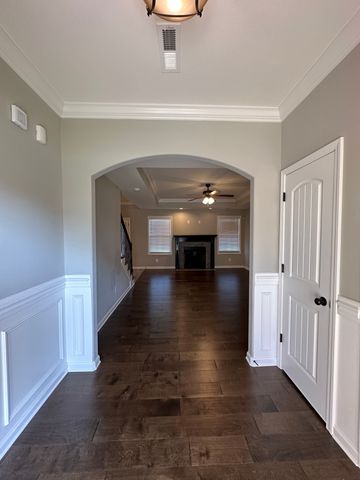 605 Tacoma Dr, Clarksville, TN 37043