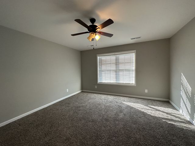 605 Tacoma Dr, Clarksville, TN 37043