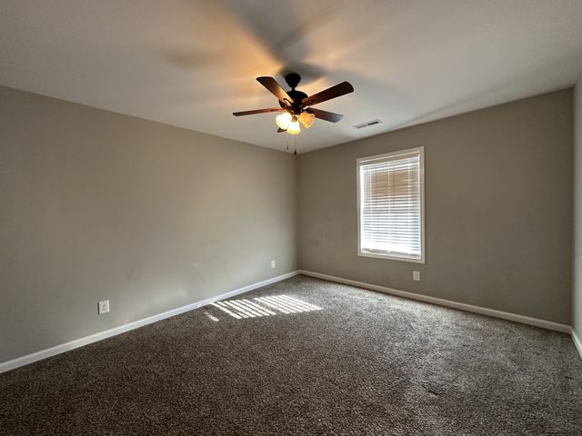 605 Tacoma Dr, Clarksville, TN 37043