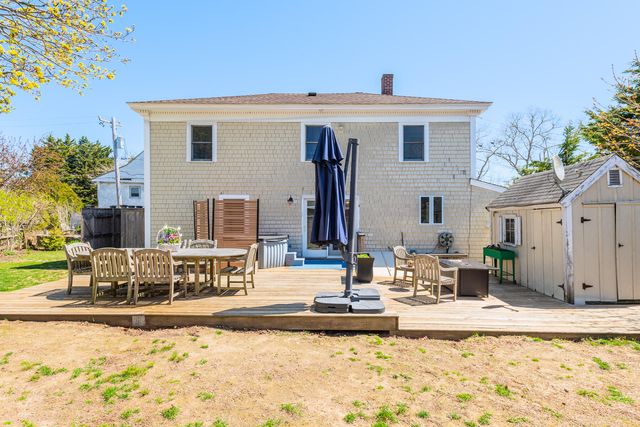 138 County Road, North Falmouth, MA 02556