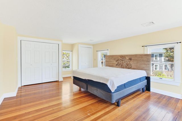 138 County Road, North Falmouth, MA 02556