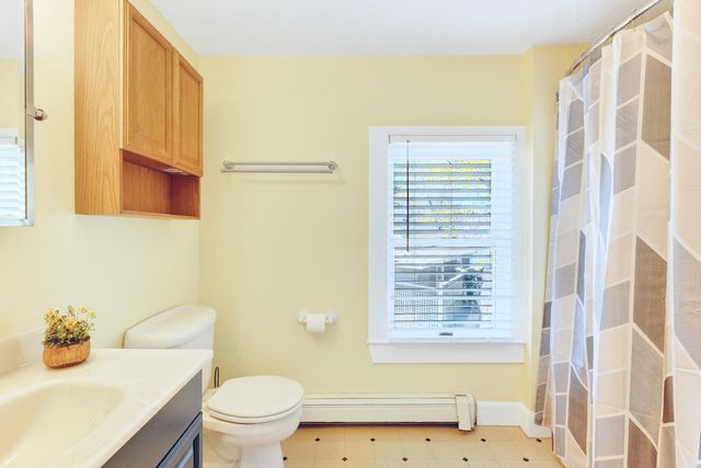 138 County Road, North Falmouth, MA 02556