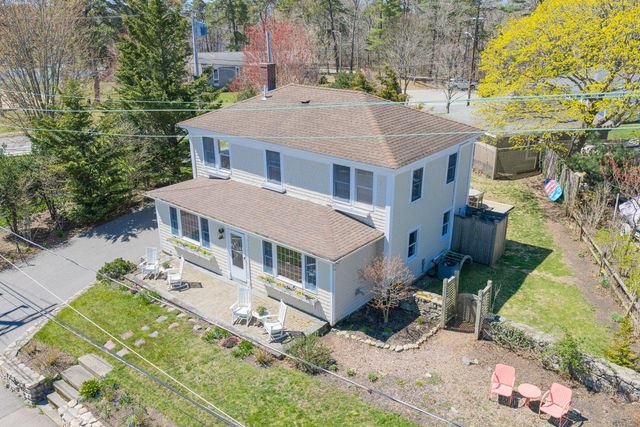 138 County Road, North Falmouth, MA 02556