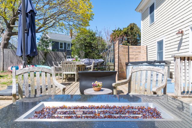 138 County Road, North Falmouth, MA 02556