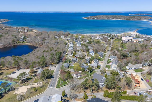 138 County Road, North Falmouth, MA 02556