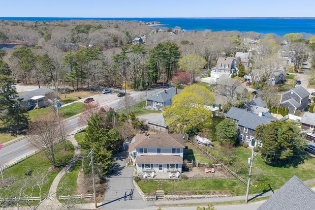 138 County Road, North Falmouth, MA 02556